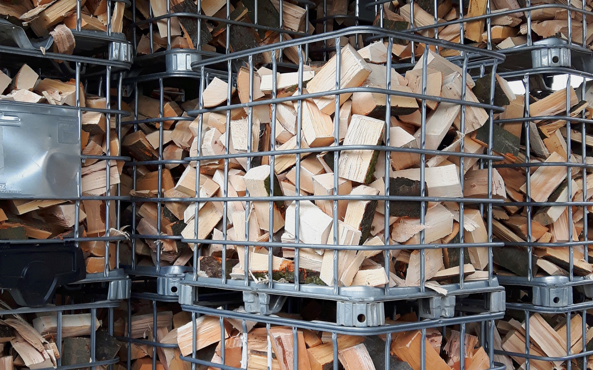 Main Brennholz Lager