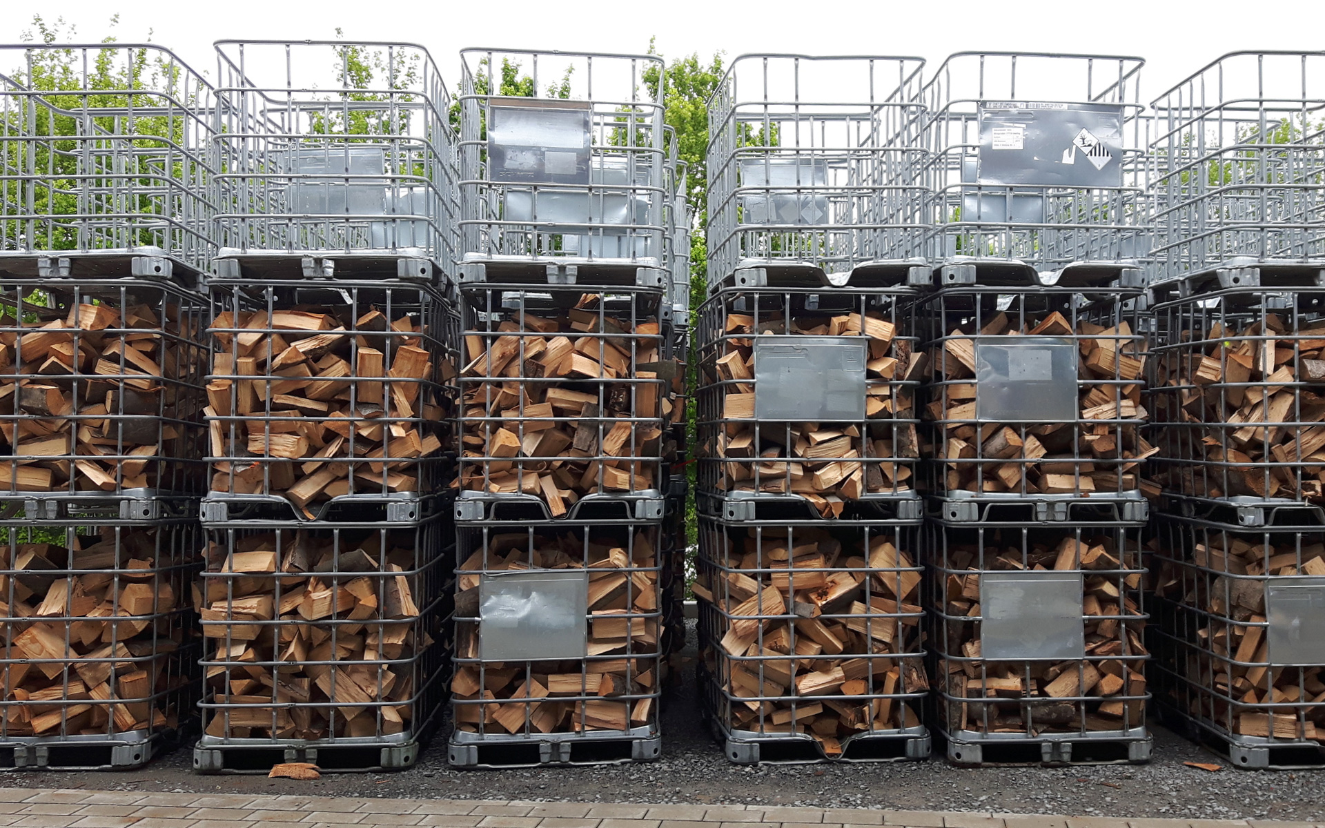 Main Brennholz Lager